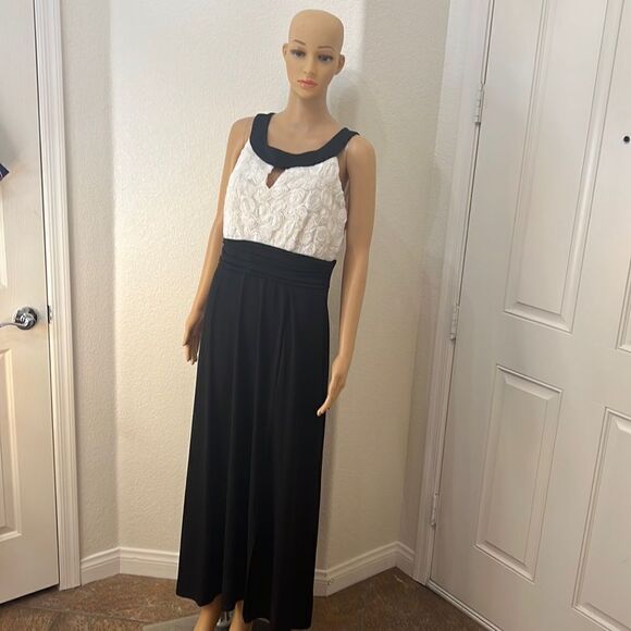 Enfocus Women Dresses & Skirts - Enfocus Woman Dress Sz 14 Scoop Keyhole Neck Sleeveles Black White Sequin Floral